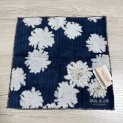 PAUL & JOE ハンカチ 花柄 ネイビーのサムネイル