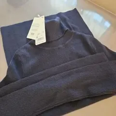 新品UNIQLO　タートルセーター M ネイビー
