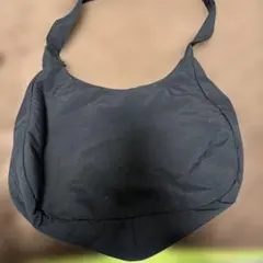 「値引き交渉あり⭕️」GUナイロン ブラック ショルダーバッグ