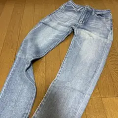 ジーンズ　ライトブルー ストレートデニム