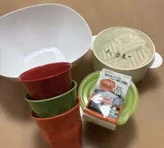 【美品】カラフルプラスチックコップ&電子レンジ　調理器具　まとめ売り　6点