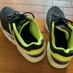 CEDAR CREST スニーカー ブラック ネオンイエロー26.5cmのサムネイル