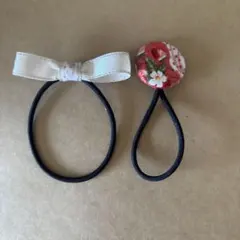 リボンと花柄ボタンのヘアゴム2個セット