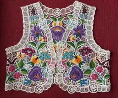 希少　ハンガリー　カロチャ刺繍　ベスト　ヴィンテージ　フォークダンス 2026年最新】カロチャ刺繍ベストの人気アイテム - メルカリ
