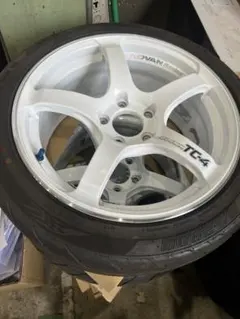 ADVAN Racing TC4 17x8.0J+45 ホワイト　4本のサムネイル
