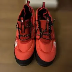 【新品未使用】 ノースフェイス ヌプシ チャッカーのサムネイル