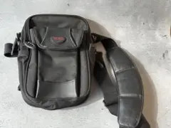 TUMI T2 ボディバッグ