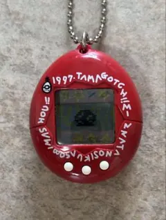 たまごっち　1997 Tamagotchi レッド
