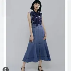 LILY BROWN サスペンダー付きデニムスカートのサムネイル