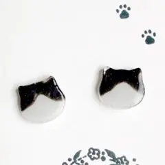 「うちの子みたいなハチワレ猫ピアス ぷっくり1cm」
