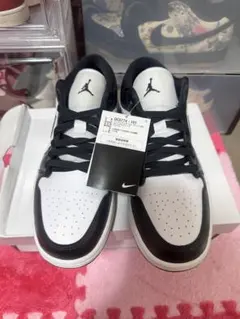 Nike Air Jordan 1 Low ホワイト/ブラックのサムネイル