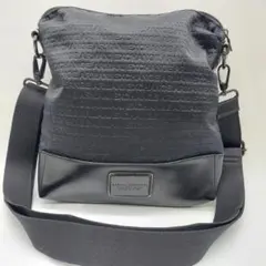 アルマーニエクスチェンジ　ショルダーバッグ　黒