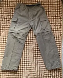 コンバーチブルワイド　カーゴパンツ　GU ベージュ　Sサイズ