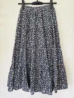GU ティアードフレアロングスカート ネイビー S 花柄フレアスカート
