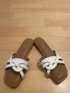 green label relaxing スクエアフラットサンダルのサムネイル