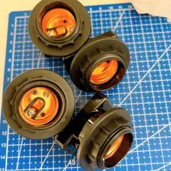一点のみ！円形ソケット 4個セット 黒とオレンジ