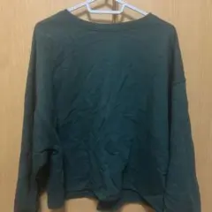 ダークグリーン 長袖 トレーナー
