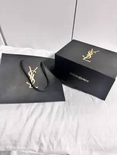 Yves Saint Laurent ギフトボックスと紙袋 セット