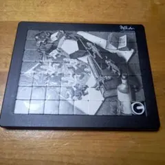 M.C. ESCHER (Fishes and Scales) スライドパズル