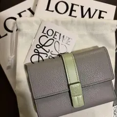 LOEWEバーティカル ウォレット スモール グレー グリーン