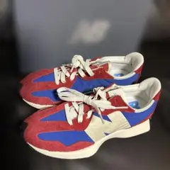 ☆値下げ☆New Balance 327 スニーカー