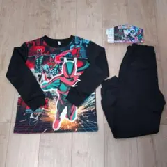 新品　仮面ライダーゼッツ 光るパジャマ 130cm 長袖 長ズボン