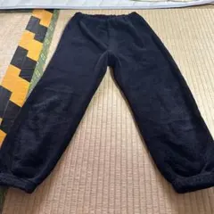 黒いフリースパンツ 130サイズ