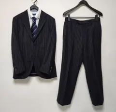 スーツカンパニー　×　カノニコ　メンズ　スーツ　セットアップ　グレー　ストライプ