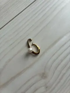 パール付き ゴールドカラー イヤーカフ