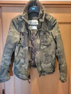 【sale】アバクロ　迷彩ジャケット
