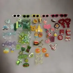 デコレーションパーツ　カラフル　６１個　デコパ　パーツ　ハンドメイド