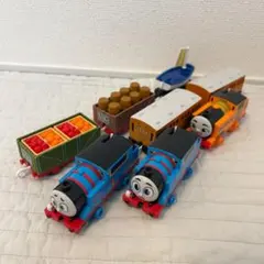 GOGOトーマスとアニーとクララベルセット　トーマス　ニア付き