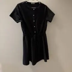 Fickle Bebe 黒 半袖 ひざ丈ワンピースのサムネイル