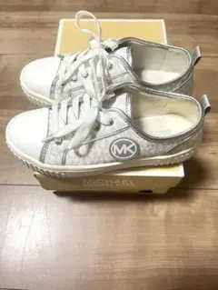 マイケルコース　シルバー　スニーカー　21センチのサムネイル