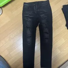 黒 ダメージ デニム