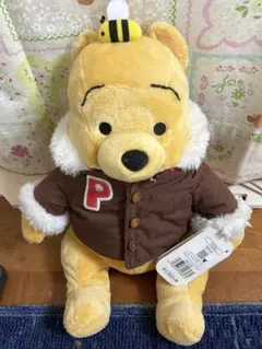 ディズニーストア　プーさん ぬいぐるみ ミツバチ付き