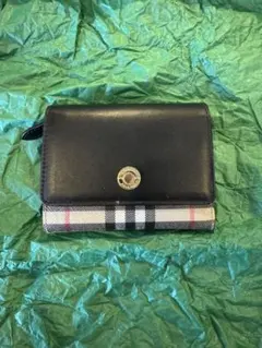 BURBERRY 三つ折り財布　ミニウォレットのサムネイル