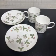 ウェッジウッド ワイルドストロベリー カップ＆ソーサー 2客