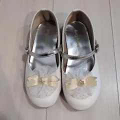 ホワイトリボン付きフォーマルシューズ