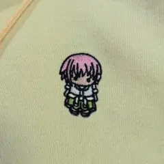 美品 五等分の花嫁 中野一花 パーカー 刺繍 ワンポイント バックプリント