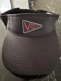 ✨本日限定　新品タグなし　V12 V TWELVサンバイザー ブラックのサムネイル