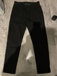 UNIQLO EZY JEANS スリム ブラック　Mサイズ　着用感あり