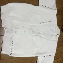 ホワイト ボタン付き 制服　カーディガン