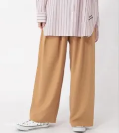 【シワになりにくい】ストレートタックパンツ　スタディオクリップ