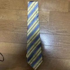 GUCCI シルク ストライプ ネクタイ グレー/イエロー