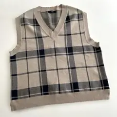チェック柄 Vネック ノースリーブベスト　Ｍサイズ