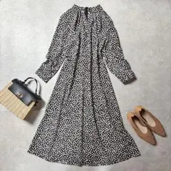 【極美品】UNTITLED アンタイトル フェザーリーフ柄ワンピース 日本製