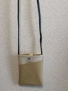 ベージュ ショルダーバッグ スマホ用