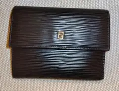 フェンディ　エピ　二つ折り財布　ブラック　FENDI