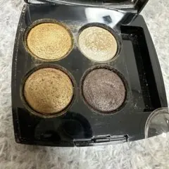 本日値下げ CHANEL レ キャトル オンブル アイシャドウパレットのサムネイル